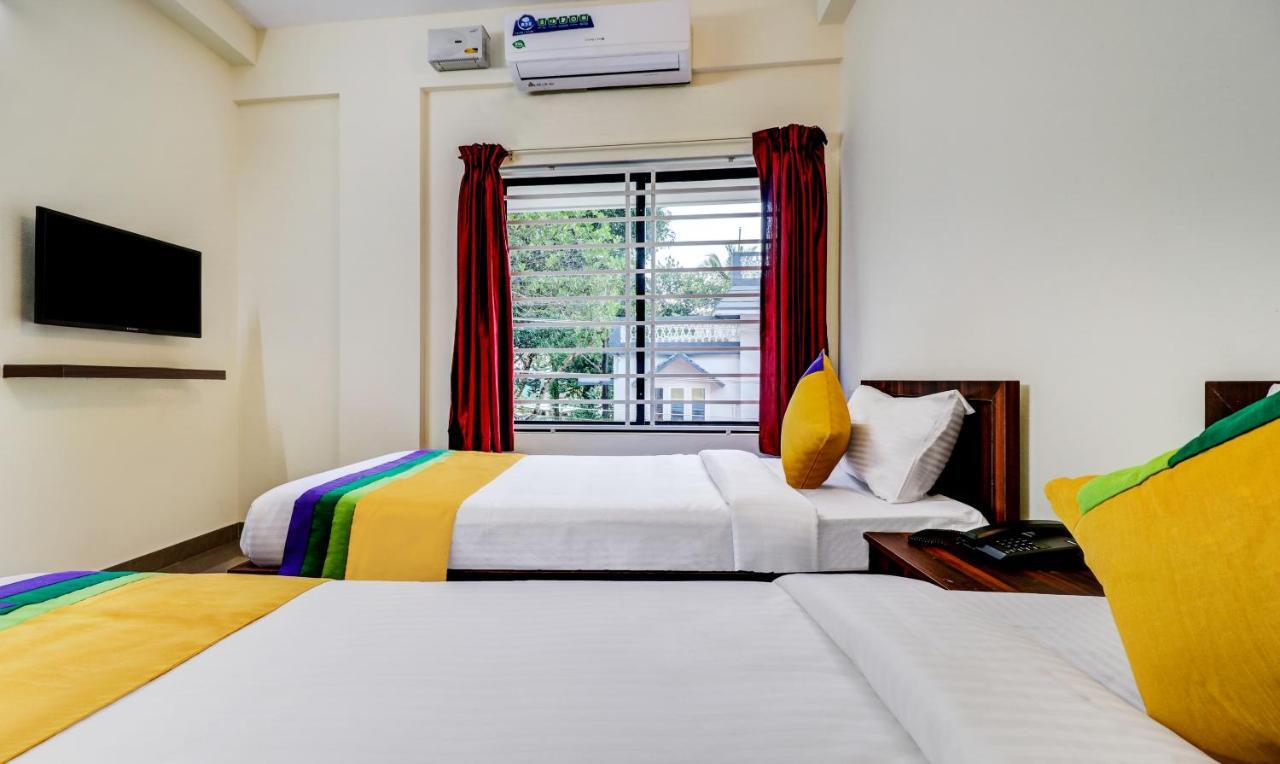 Itsy Hotels Rain Tulsi Stayz, Palarivattom Junction Kochi Kültér fotó