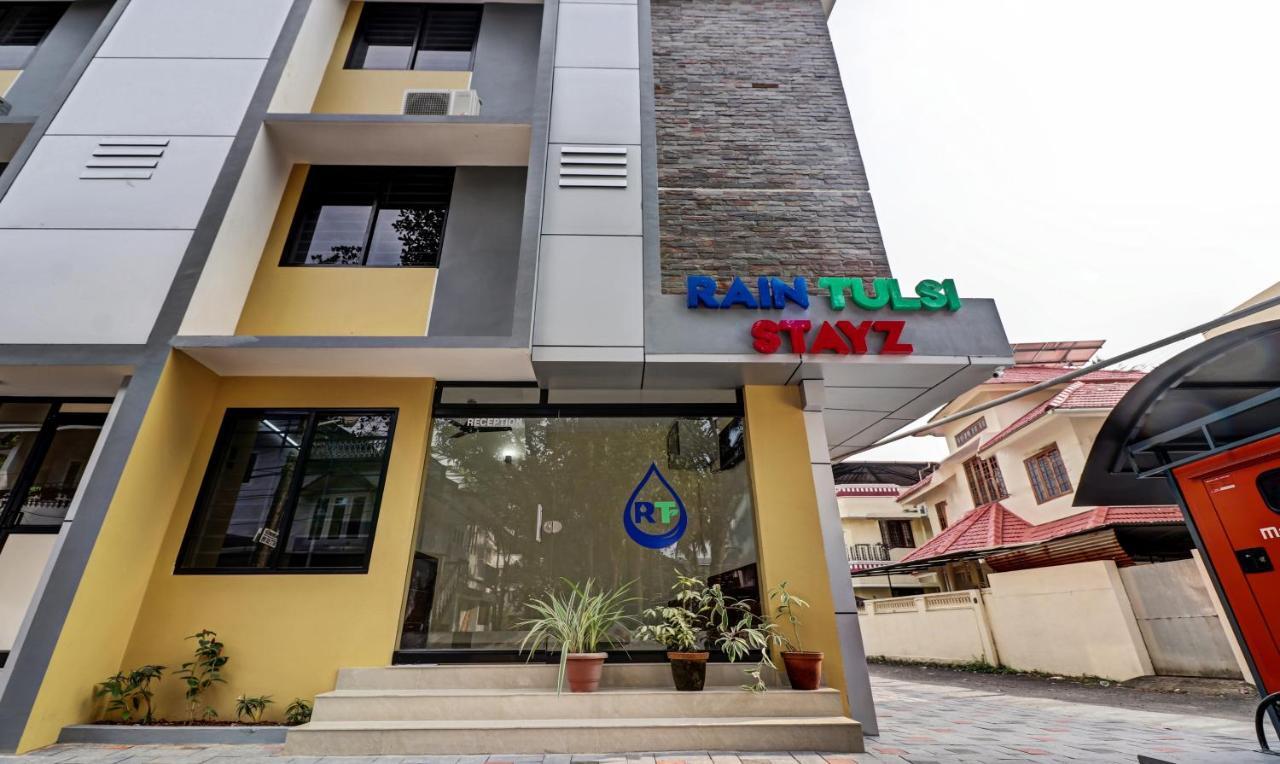 Itsy Hotels Rain Tulsi Stayz, Palarivattom Junction Kochi Kültér fotó